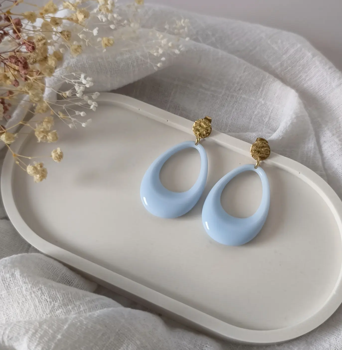 Alma pastel blue acrylic earrings