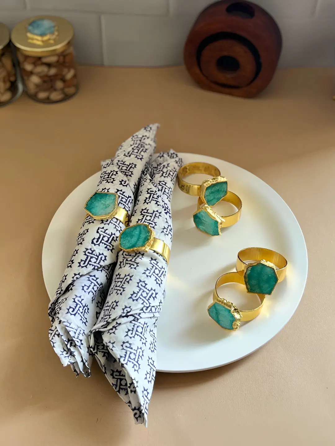 Crystal Agate Napkin Rings – Dining Table Accessory – Metal, Blue & Gold Toned – 6 Piece Set