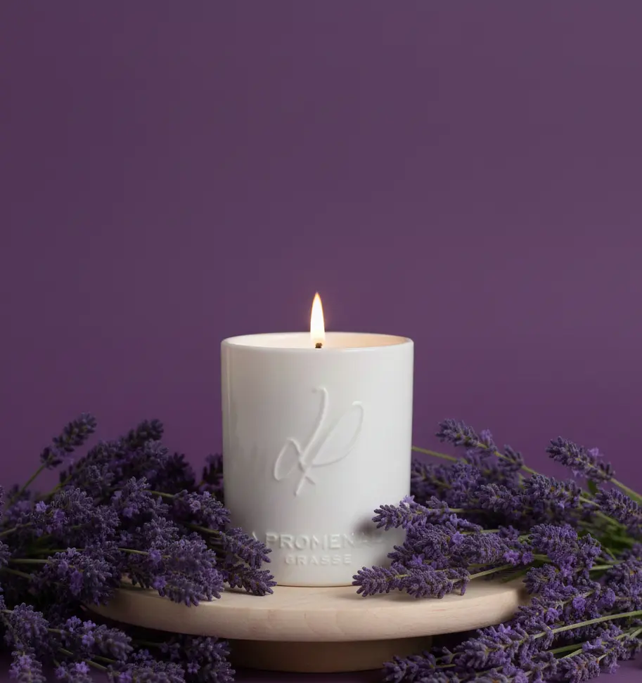 Bougie parfumée céramique - Dans un champ de lavande (cire 100% végétale) - 320g