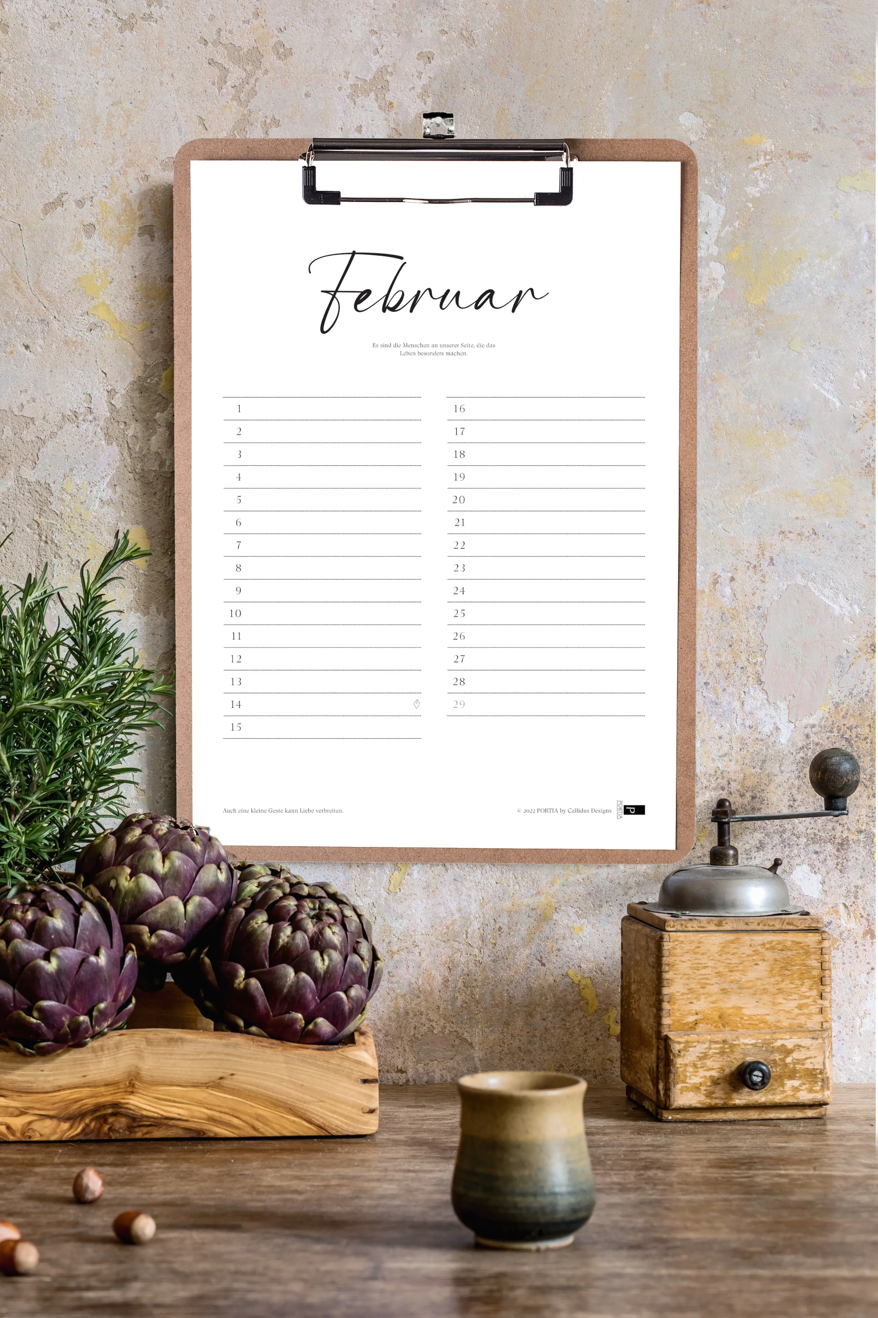 12 Monatskalender mit Klemmbrett in DIN A4 als immerwährender Kalender mit einzelnen Monaten, Geburtstagen, als Familienplaner