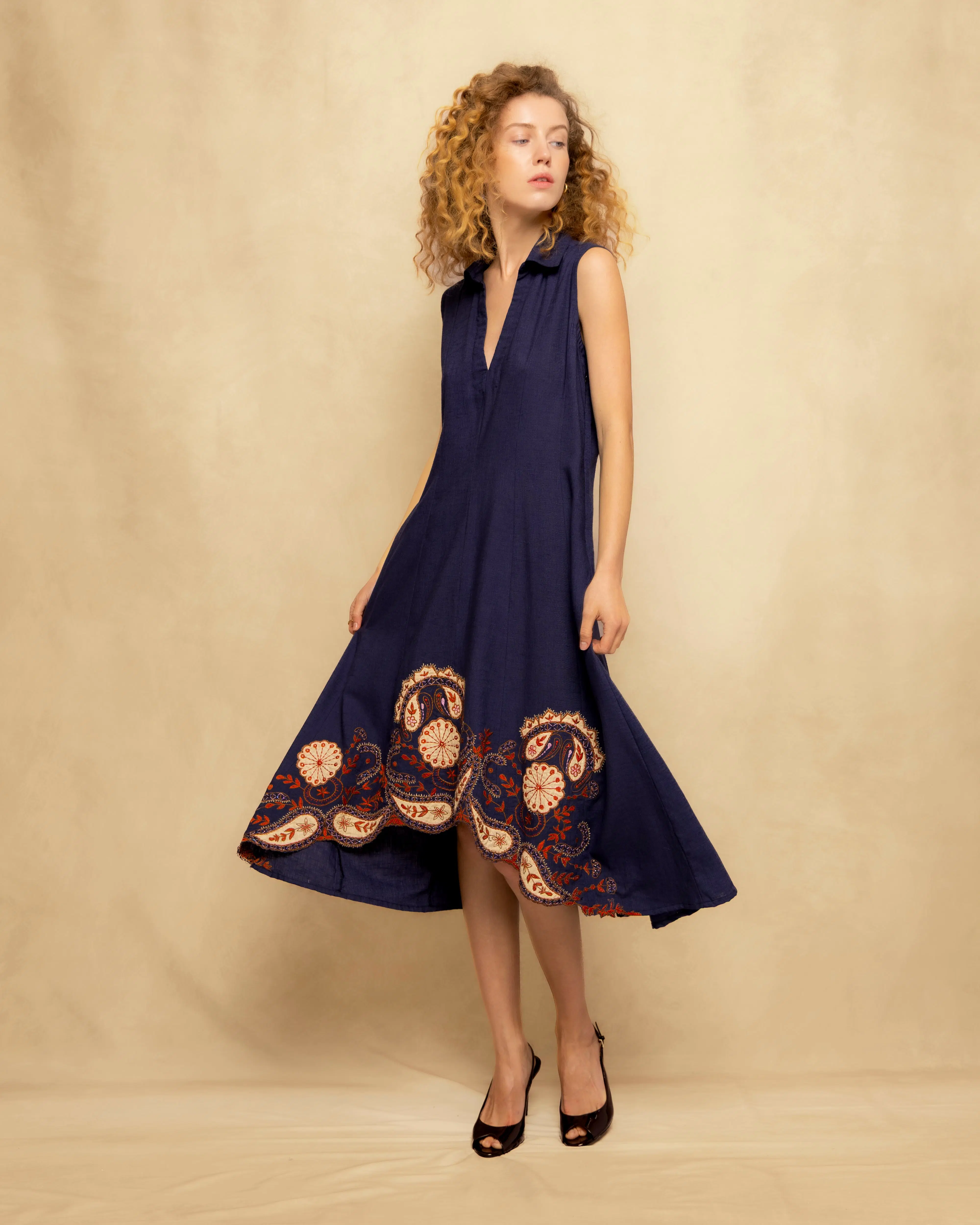 Vestido Azul Marino Midi Nila