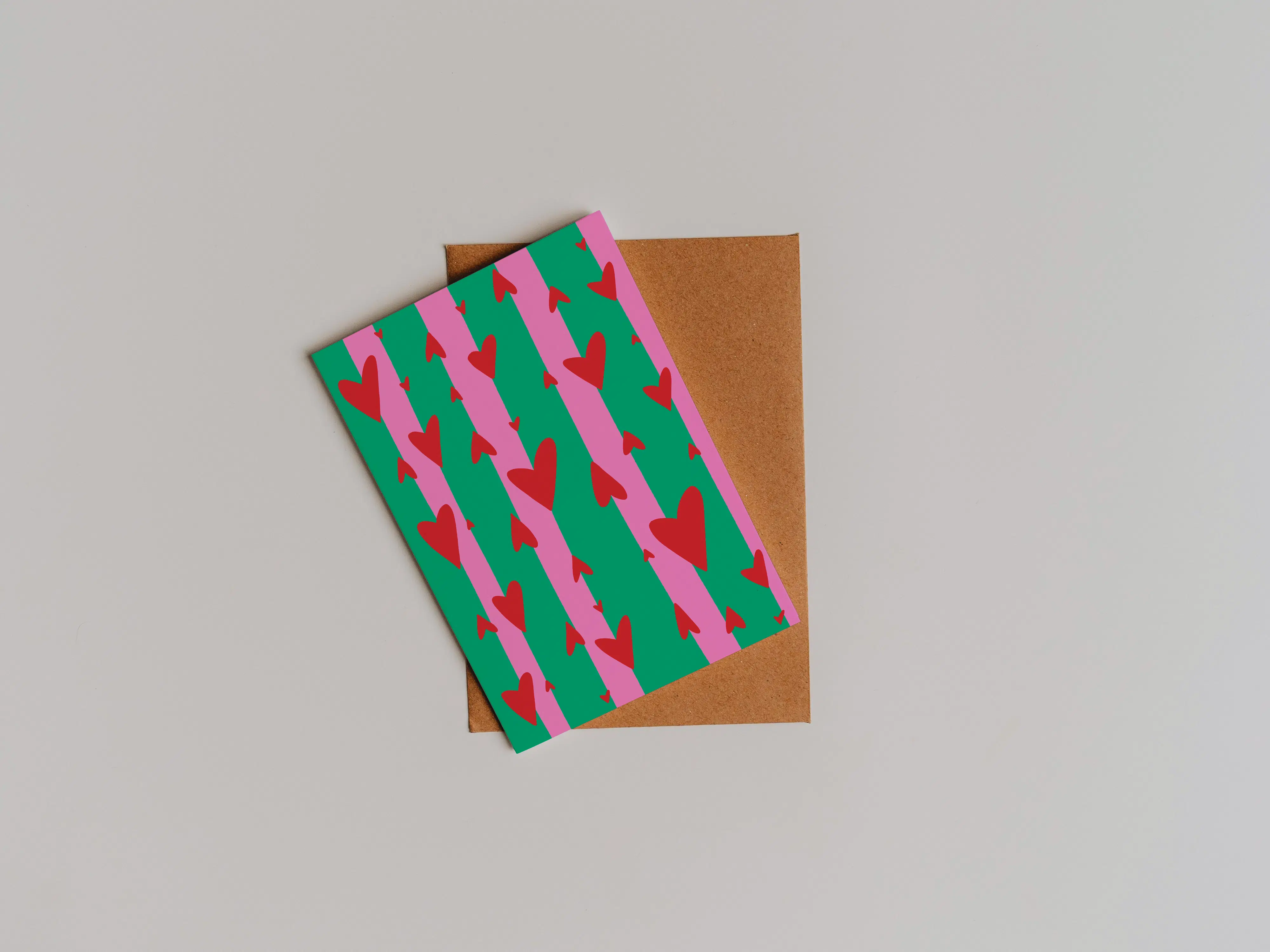 Colorful illustrated greeting card - love (14.8x10.5cm) - stationery made in France