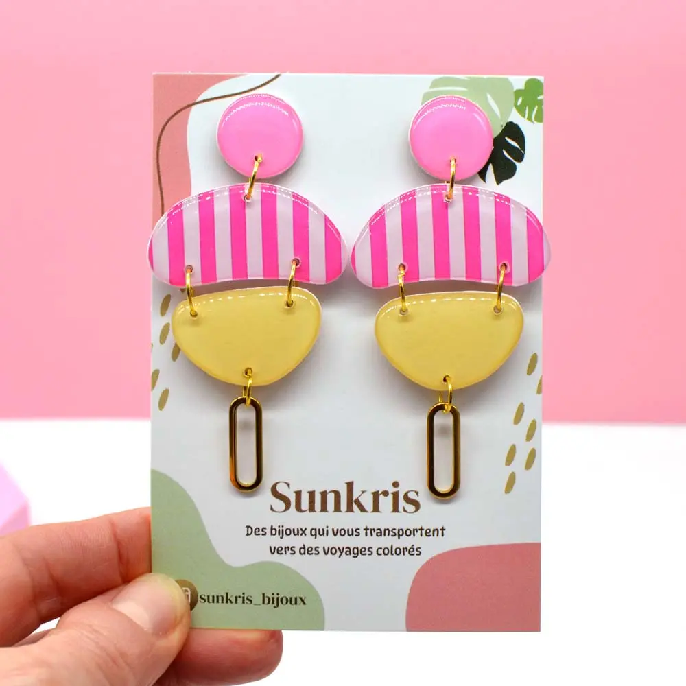 Graphic earrings with colorful stripes in resin — spring/summer jewelry for women
