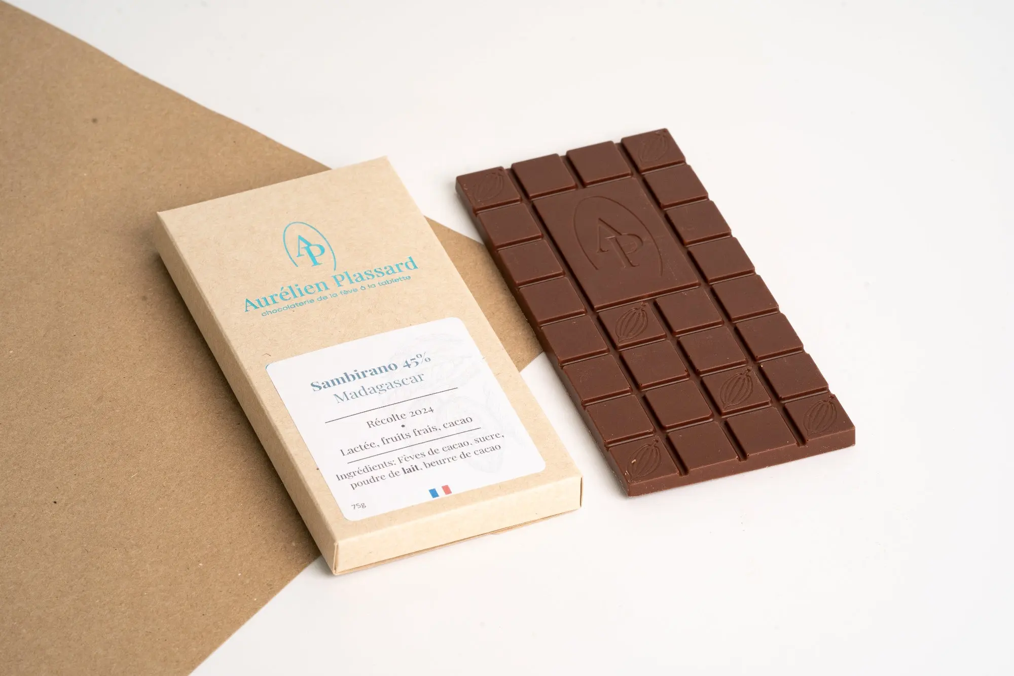 Tablette chocolat lait SAMBIRANO  45% de cacao – Madagascar