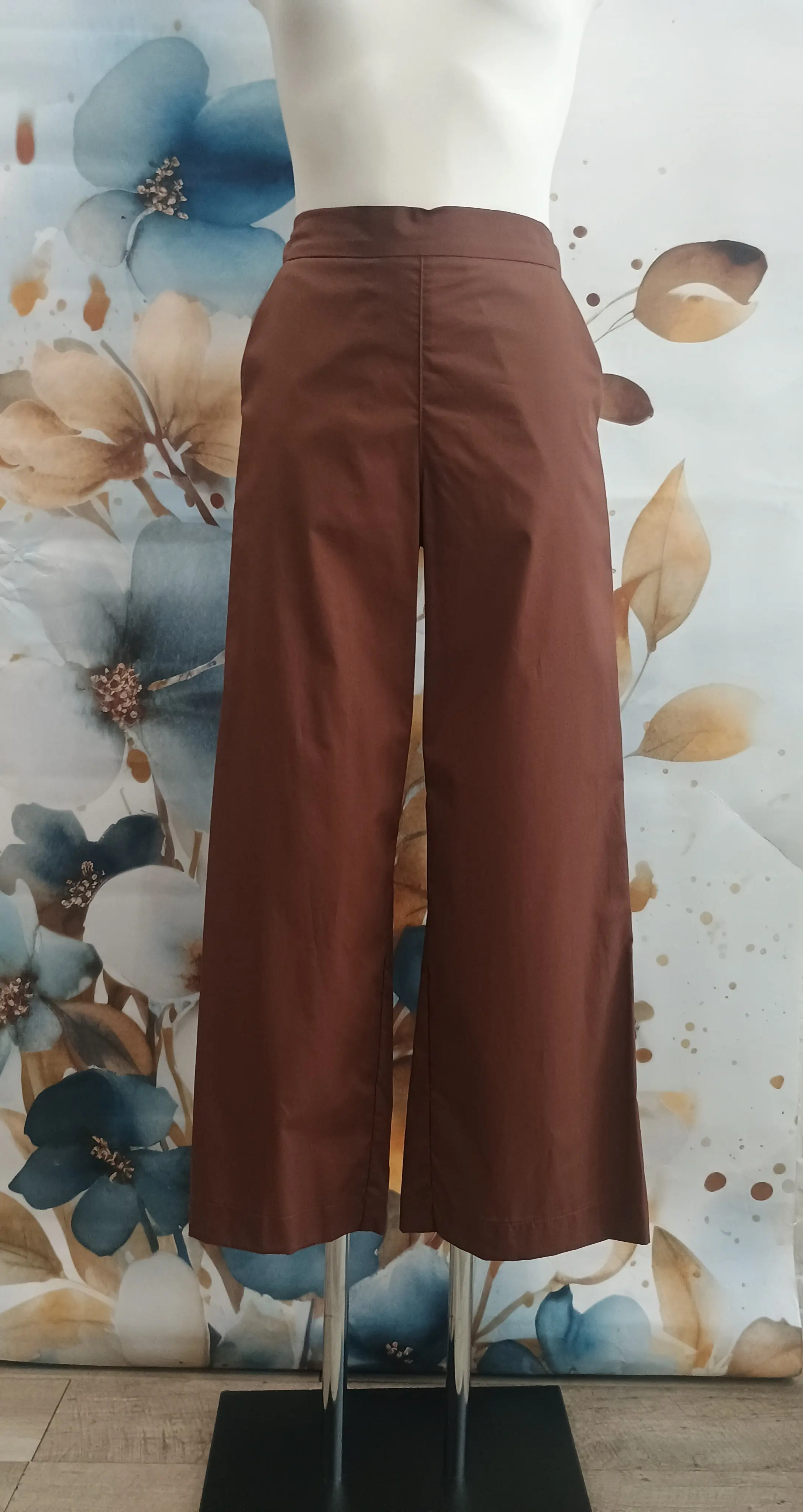 Raspberry cotton trousers