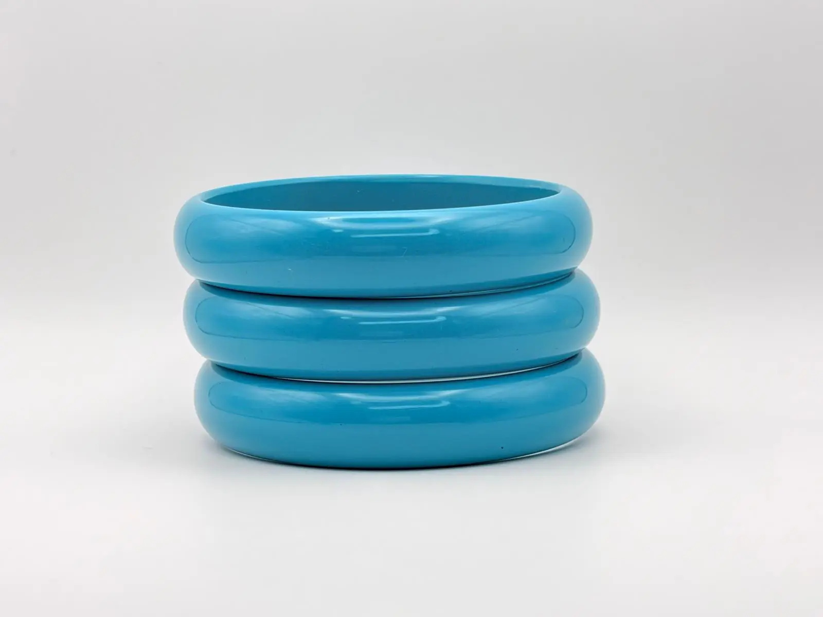 12MM TURQUOISE RESIN BRACELET