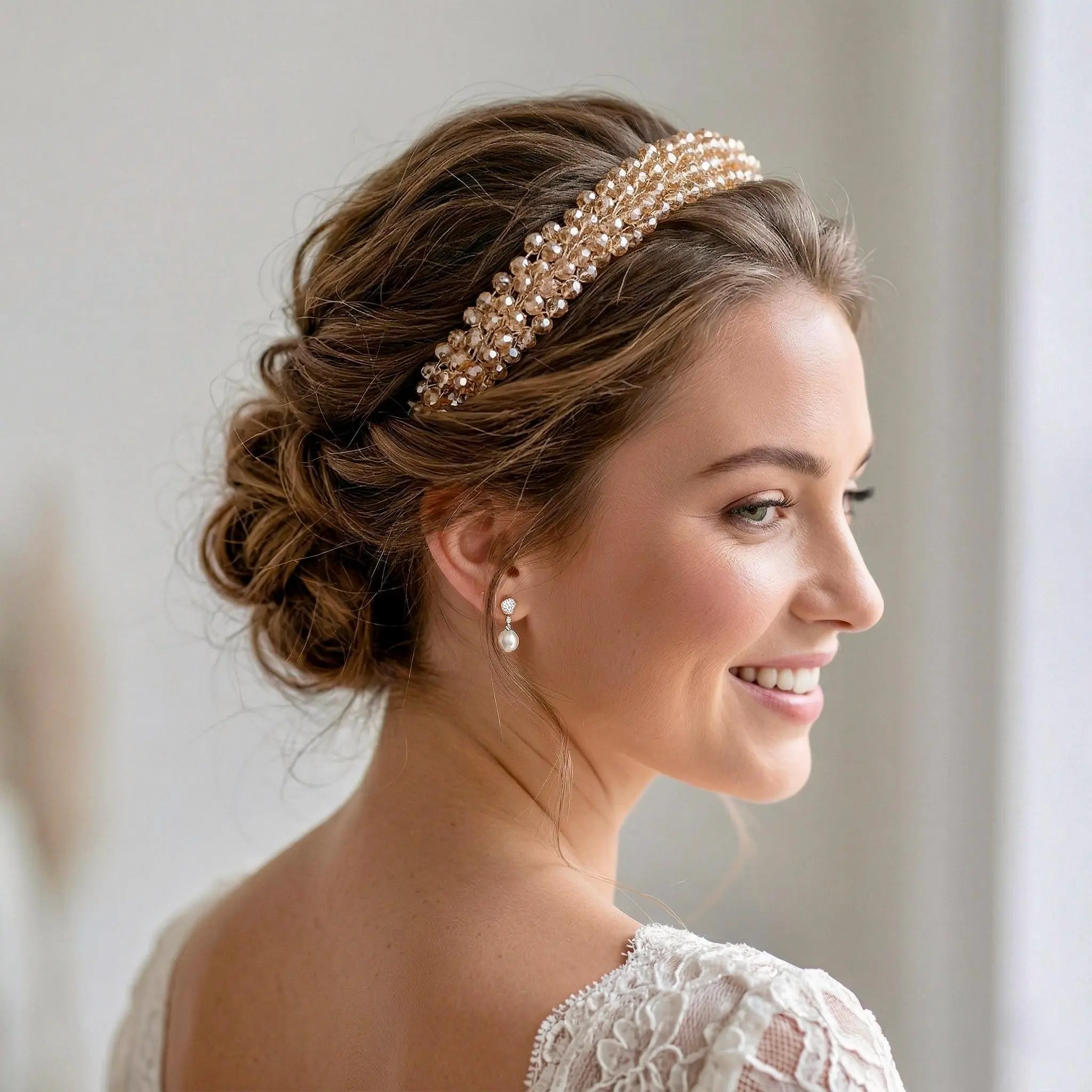 Goldfarbene Braut Tiara mit Champagner Kristallen