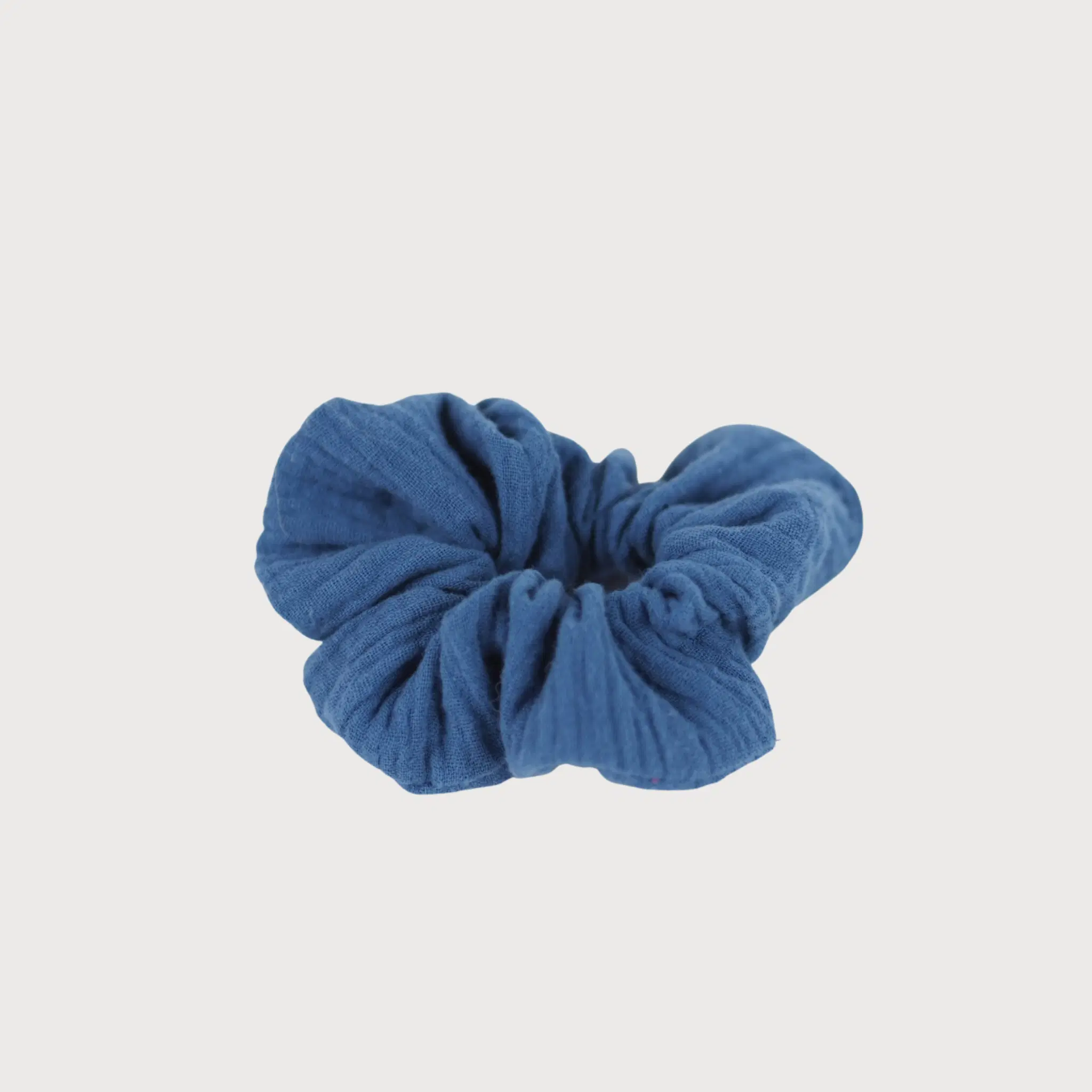 Chouchou en mousseline bleu frison