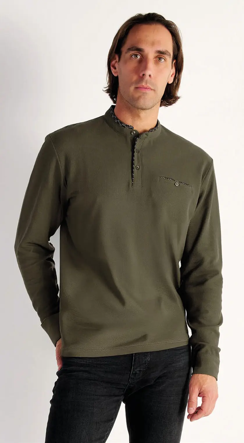 91523 POLO ML cuello de oficial en relieve