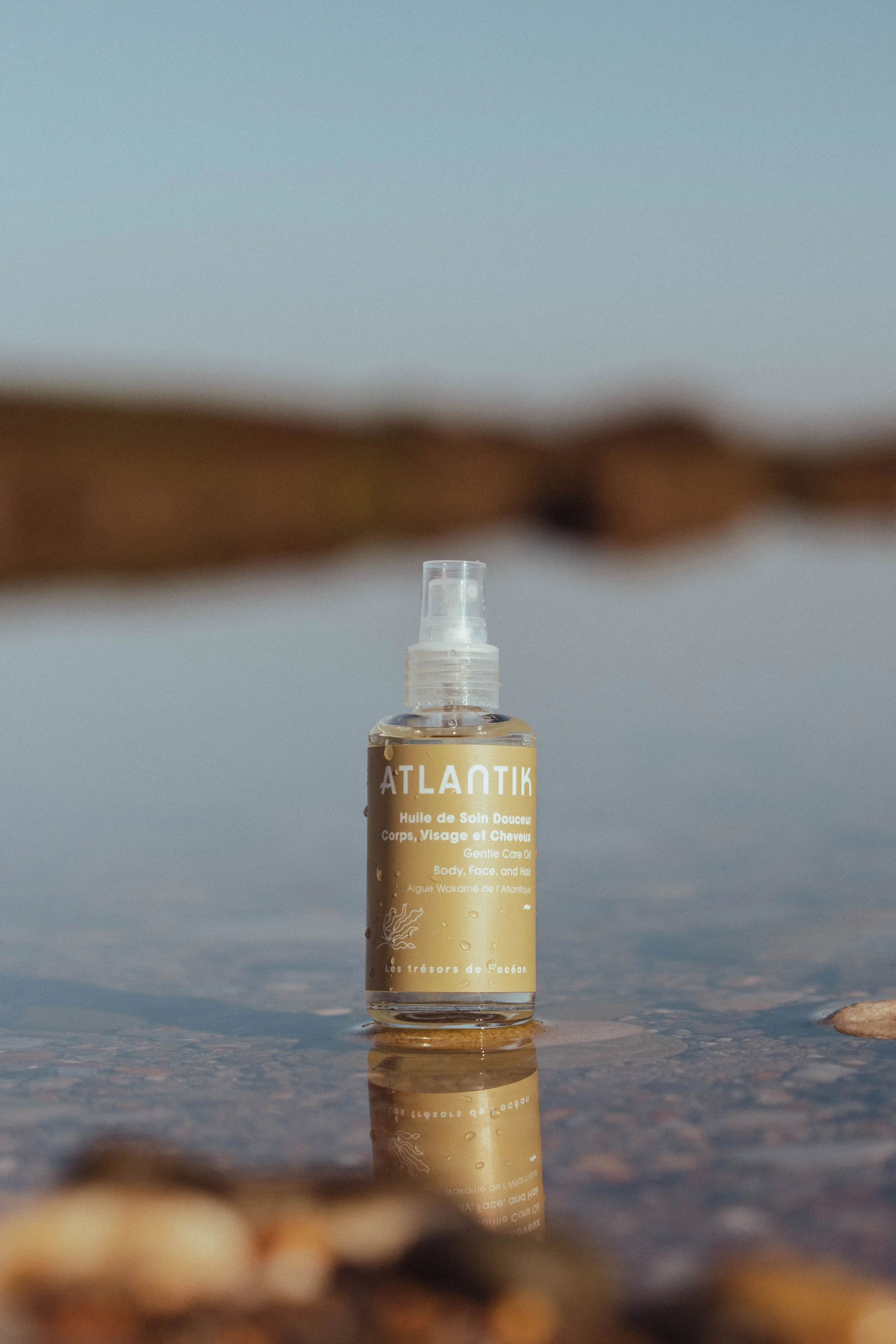 Gentle Face, Body and Hair Care Oil with Wakame Seaweed: Moisturizing and soothing properties, 100% natural origin