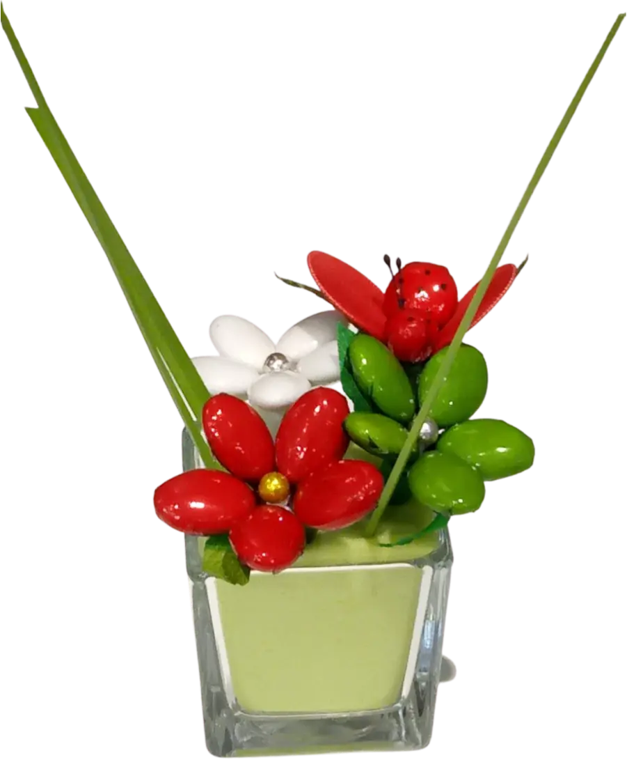 Cubo navideño con flores de almendra confitadas y chocolate.