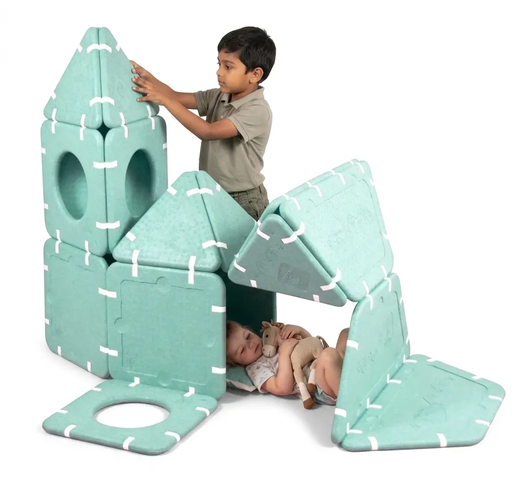 Giant Magnetic Building Set 20p Green