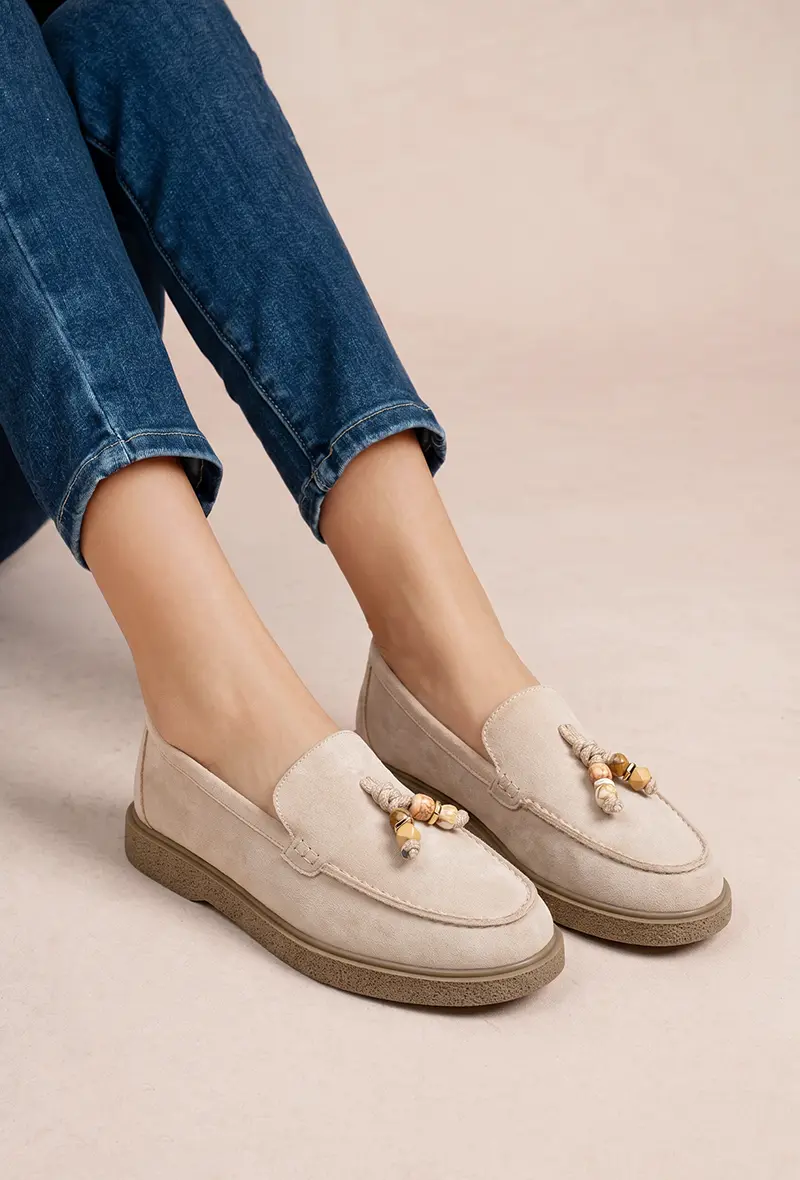 Suede moccasins with pearl charms and bow (Ref: H23)