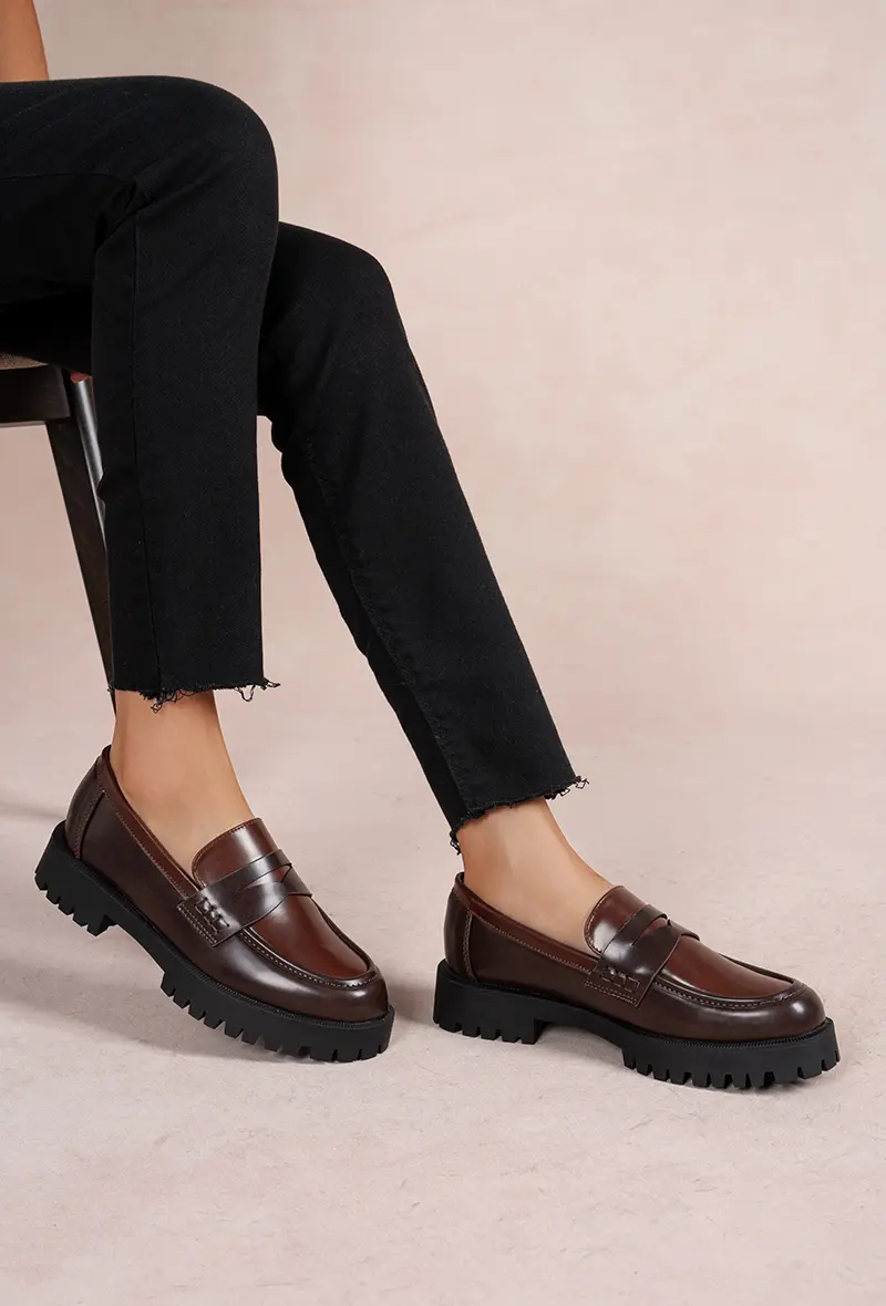 Two-tone chunky loafers with notched sole (Ref: R870)