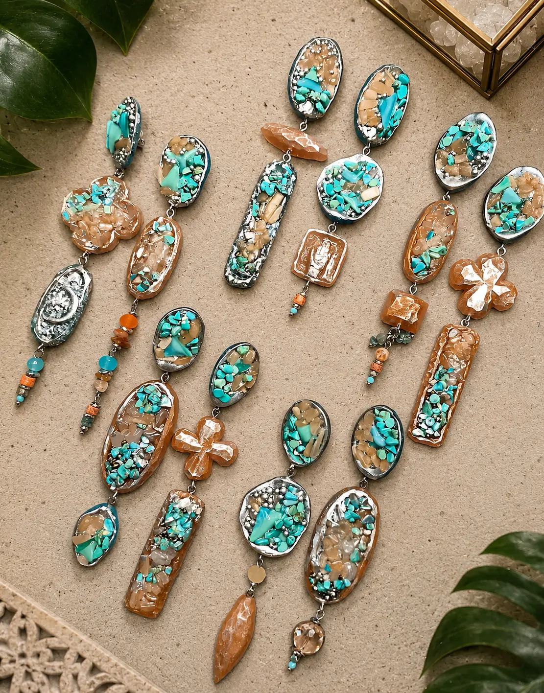 Set of 5 pairs of asymmetrical resin clips