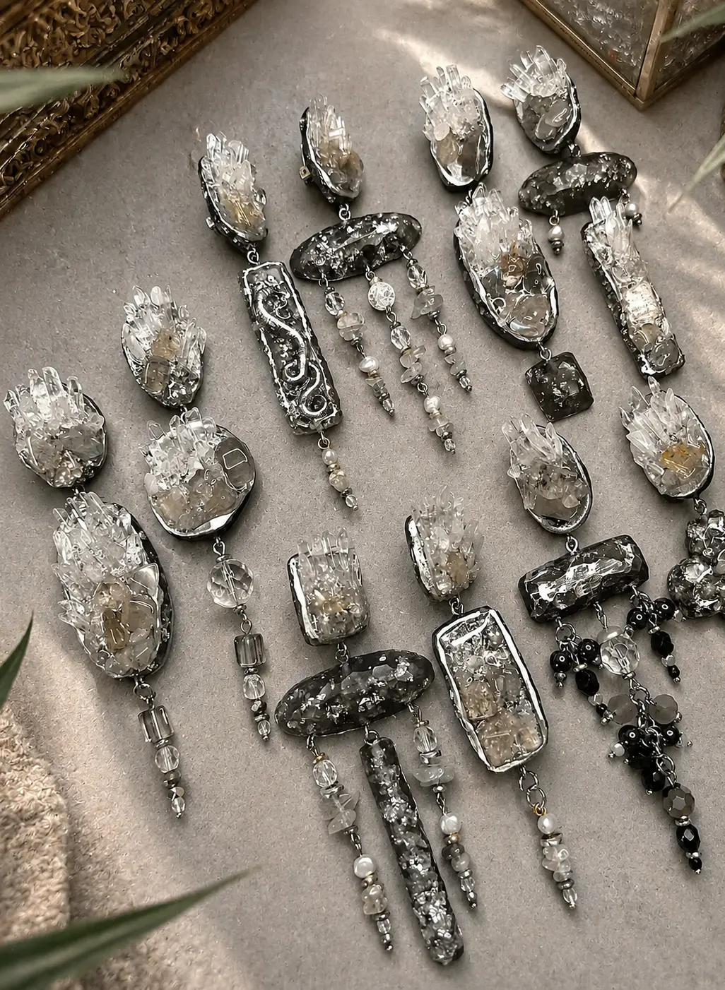 Set de 5 paires de clips en résine asymétriques