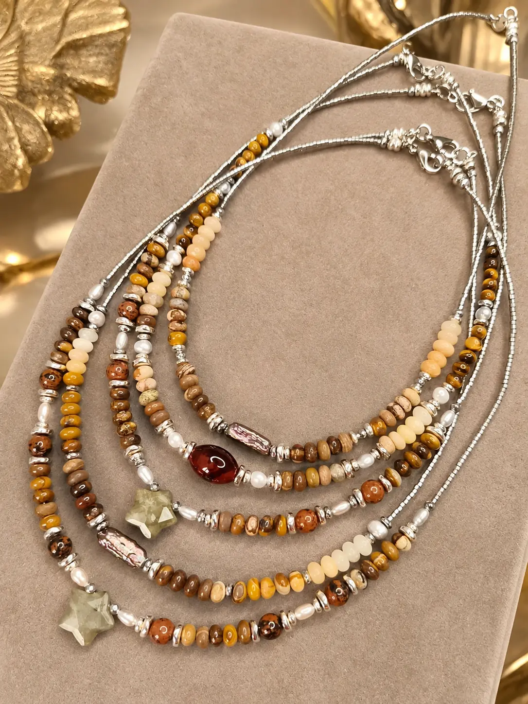 Lot de 10 colliers artisanaux – Pierres naturelles