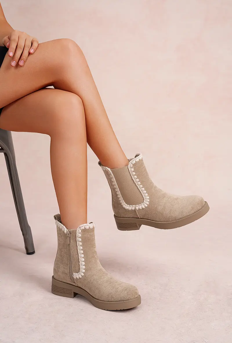 Suede Chelsea boots with handcrafted crochet stitching (Ref: HQ505)