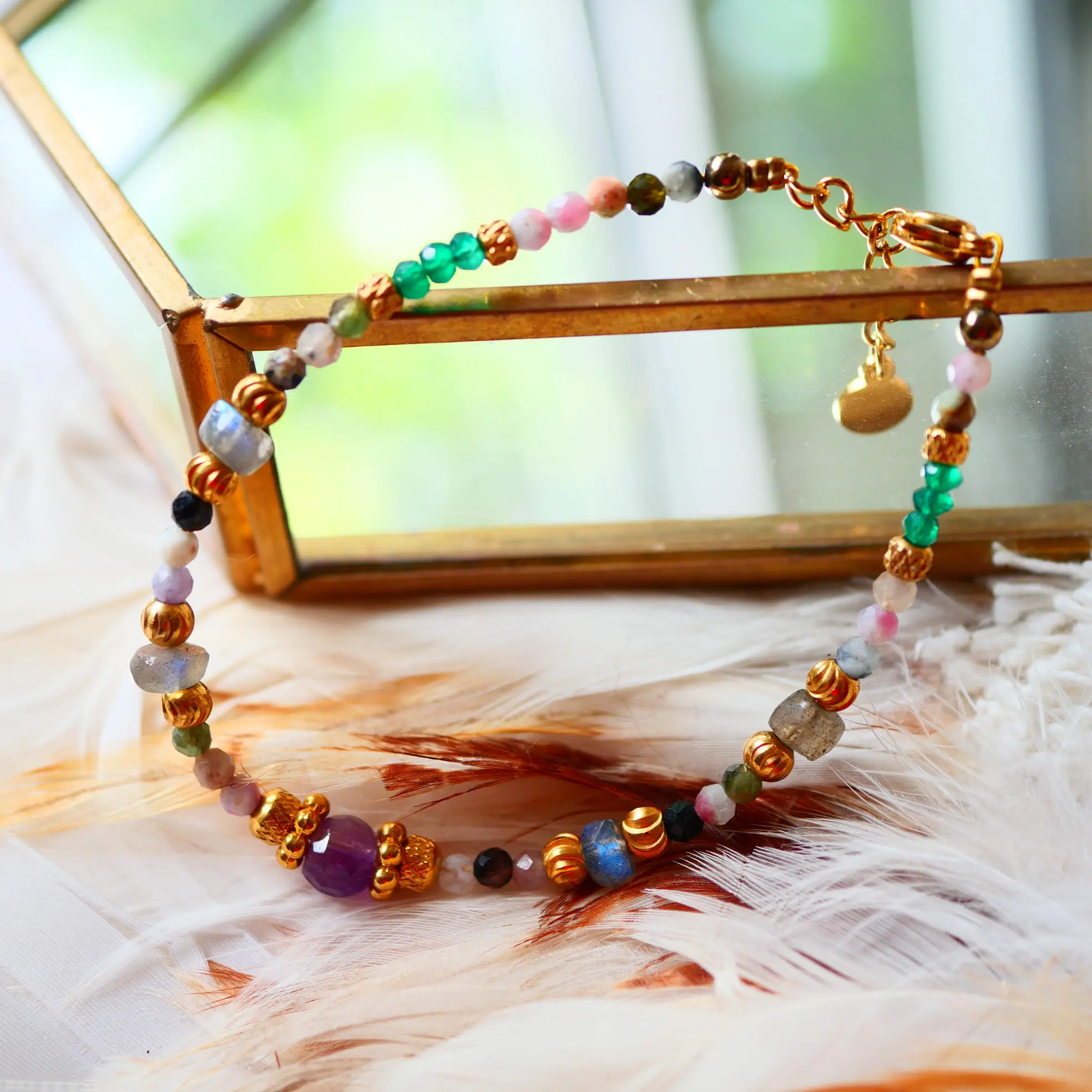 Pulsera STHIRA - Turmalina, ónix verde y labradorita