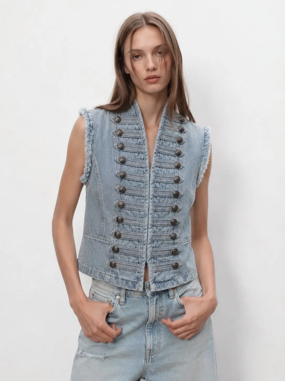 Gilet sans manches en jean à boutons décoratifs