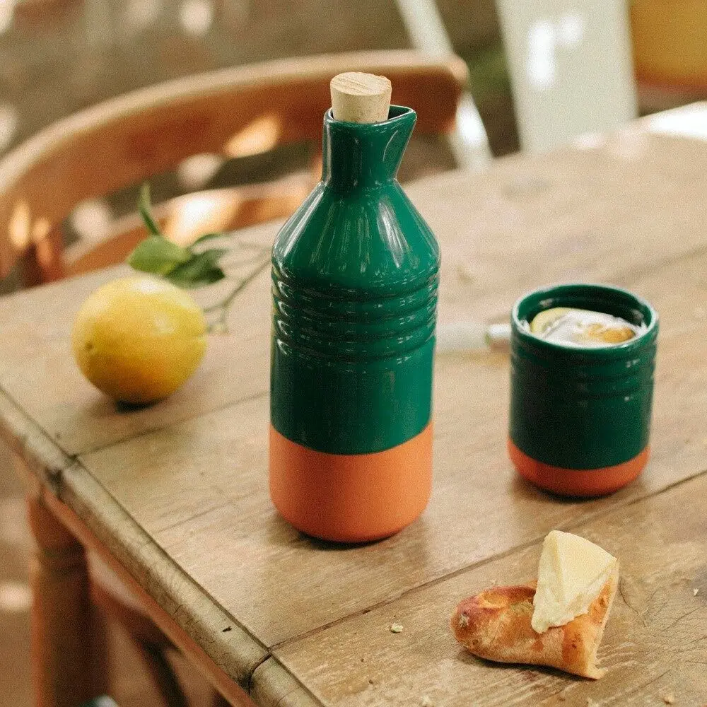 Botella de barro esmaltado con tapón de corcho