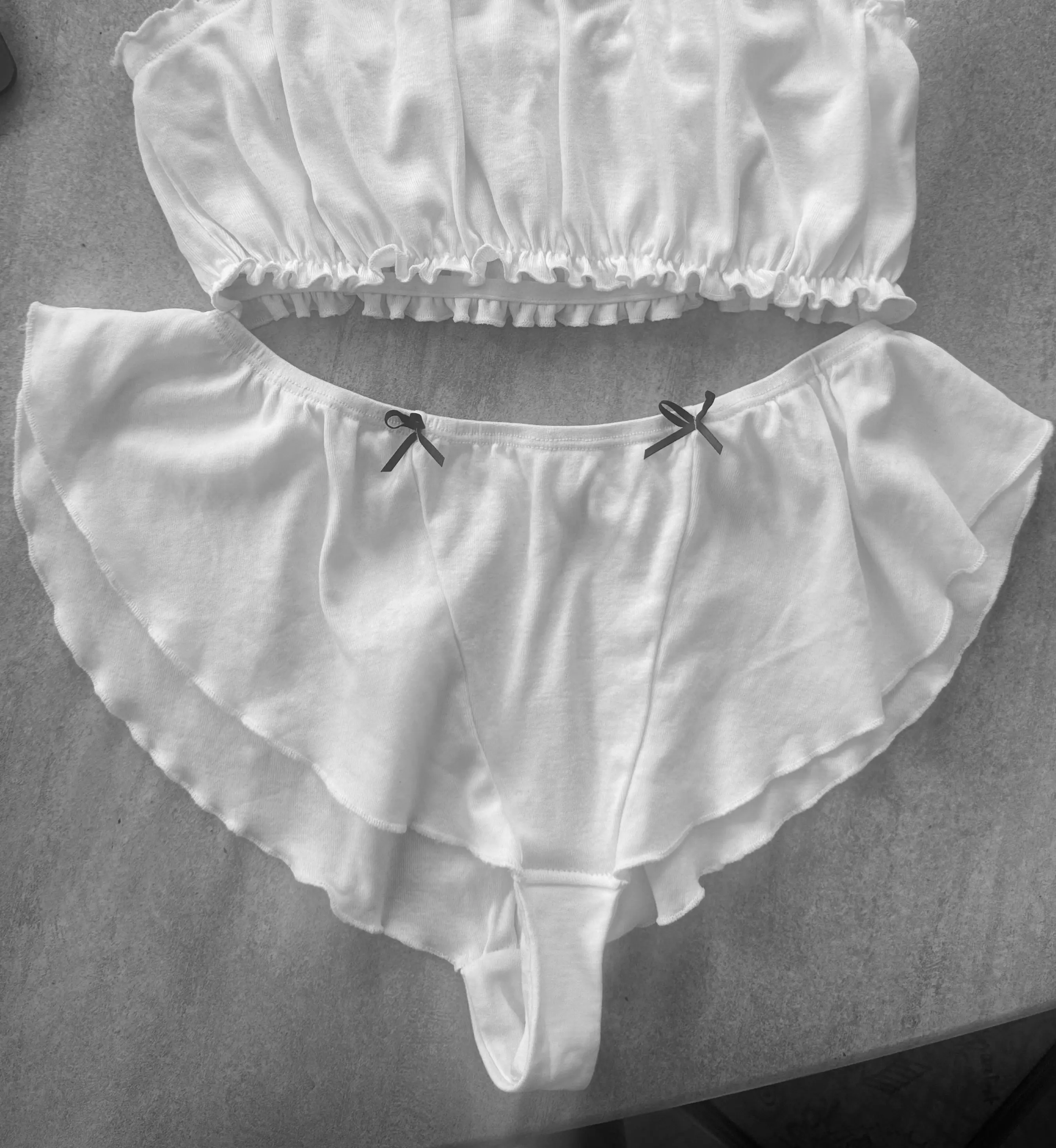 Slip ROMANCE - Cotone bianco. Volante.