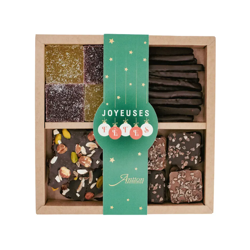 Pre-order available 03/11/26.Christmas, Box of fruity and chocolate treats, 400g