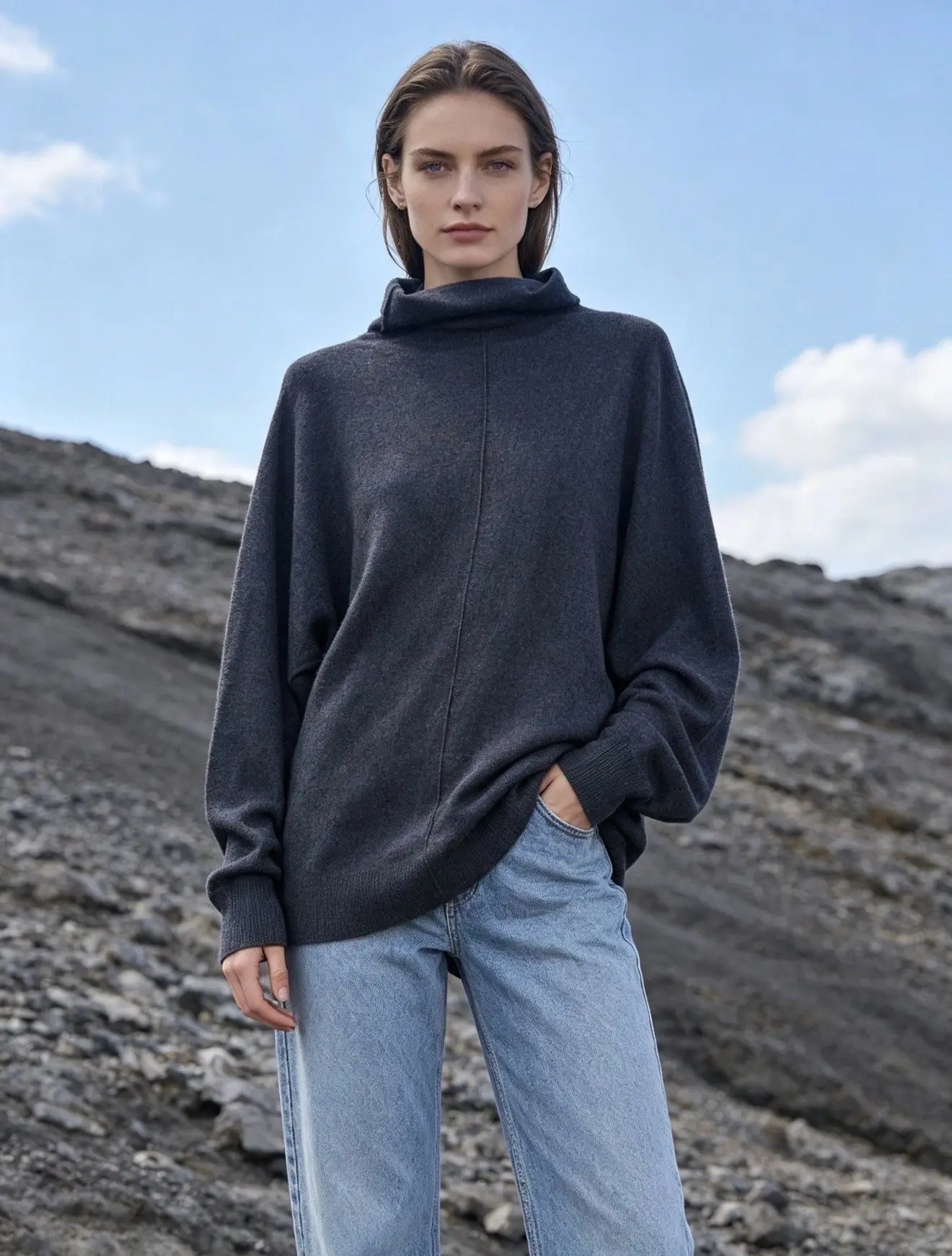 Batwing sleeve sweater in fine knit, 30% Merino wool