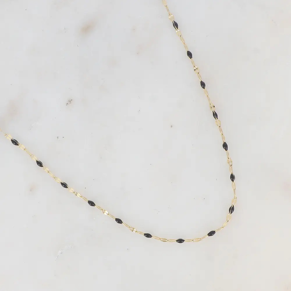 Collier avec touches émaillées colorées