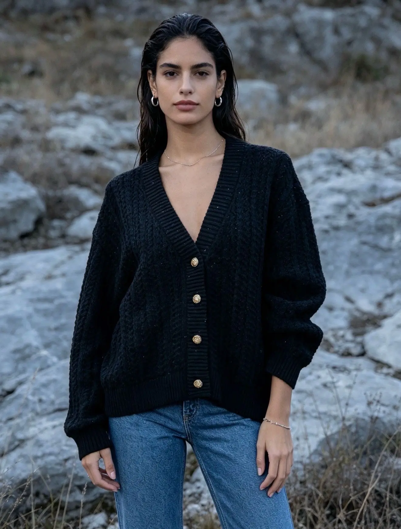 Knitted cardigan vest, speckled with sequins