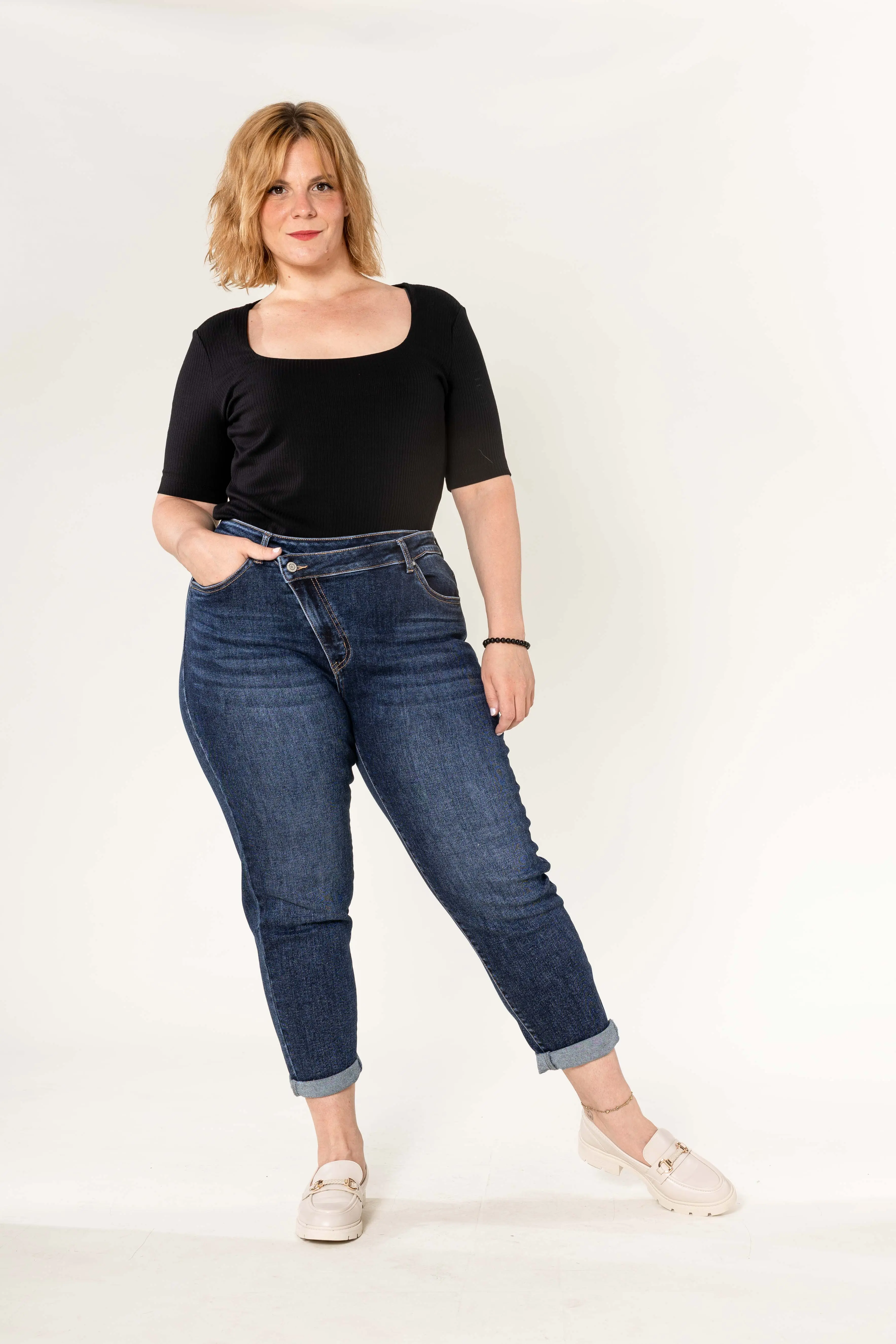 Mom Asymmetrical Plus Size Curve