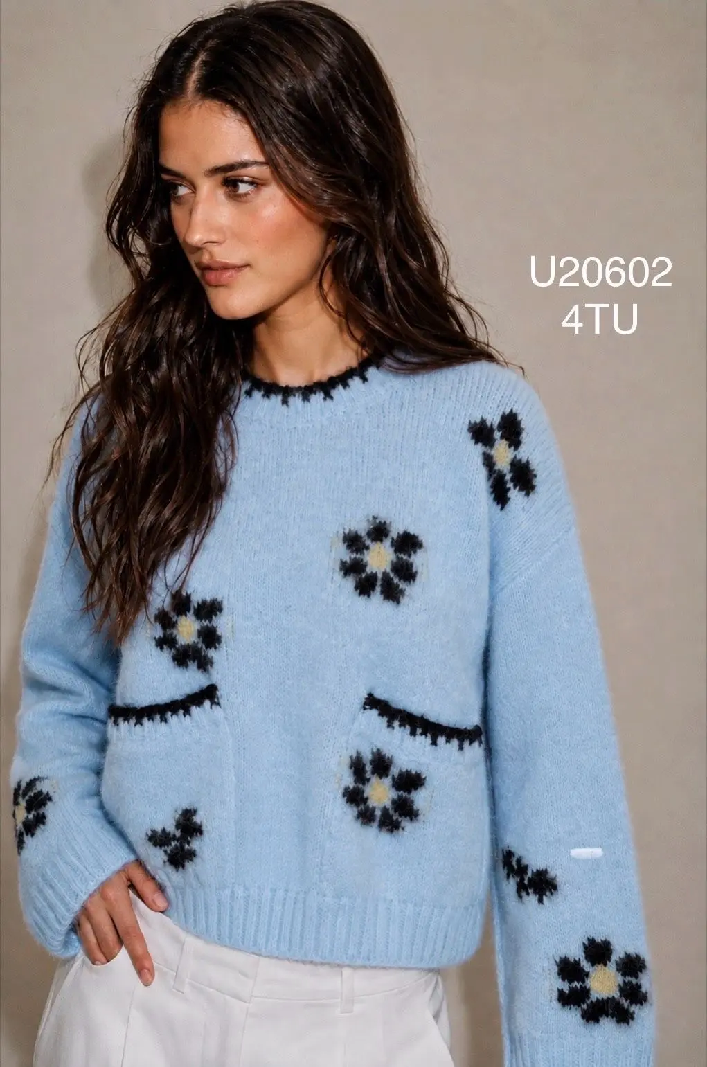 Pull en maille à motifs fleurs avec poches