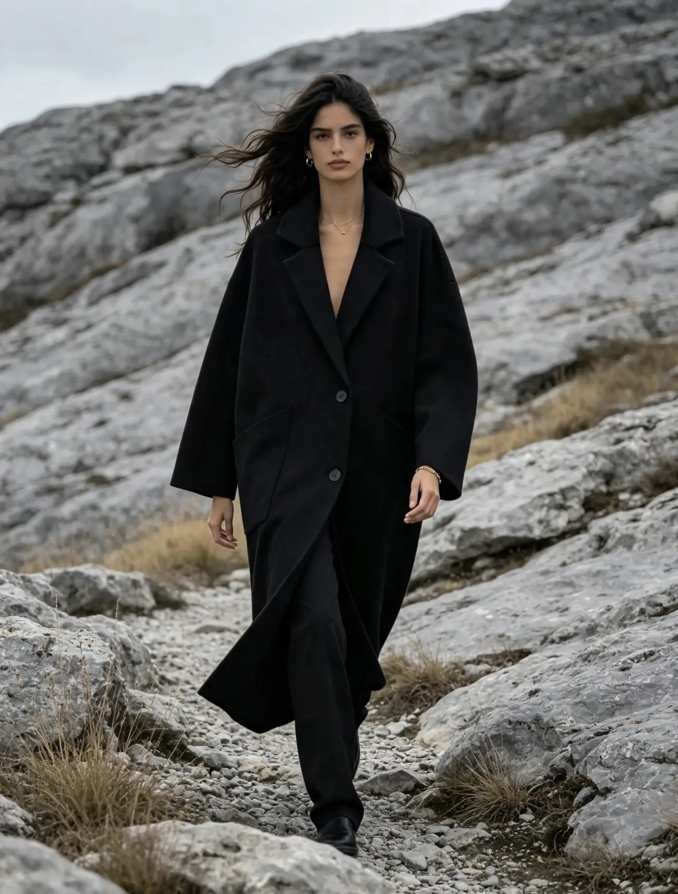 Manteau long en maille col tailleur , coupe droite