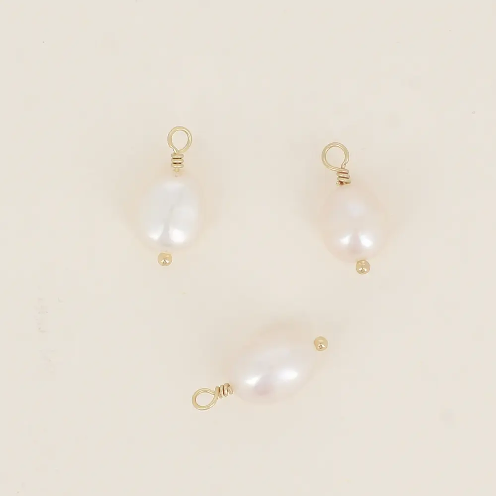 LOT DE 3 Pendentifs en perles d'eau douce LNP15120100