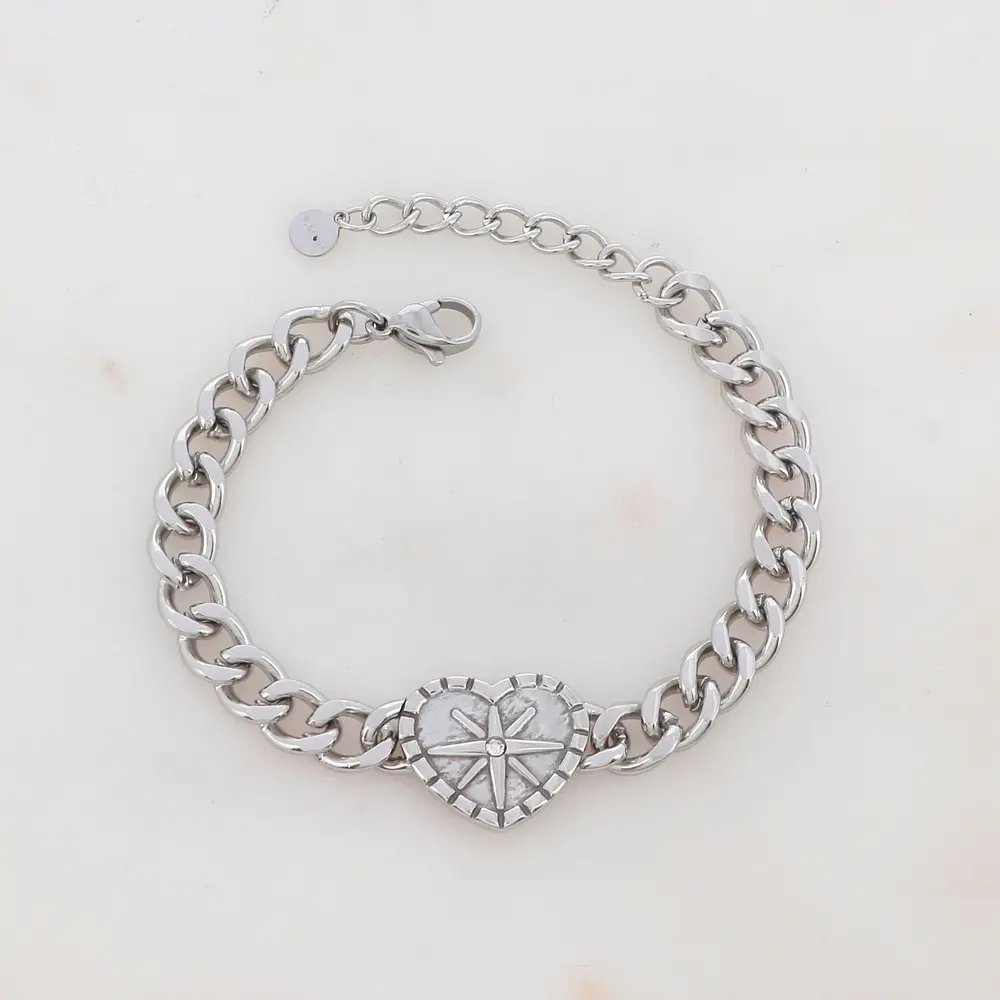 Bracelet maille avec coeur, étoile et strass