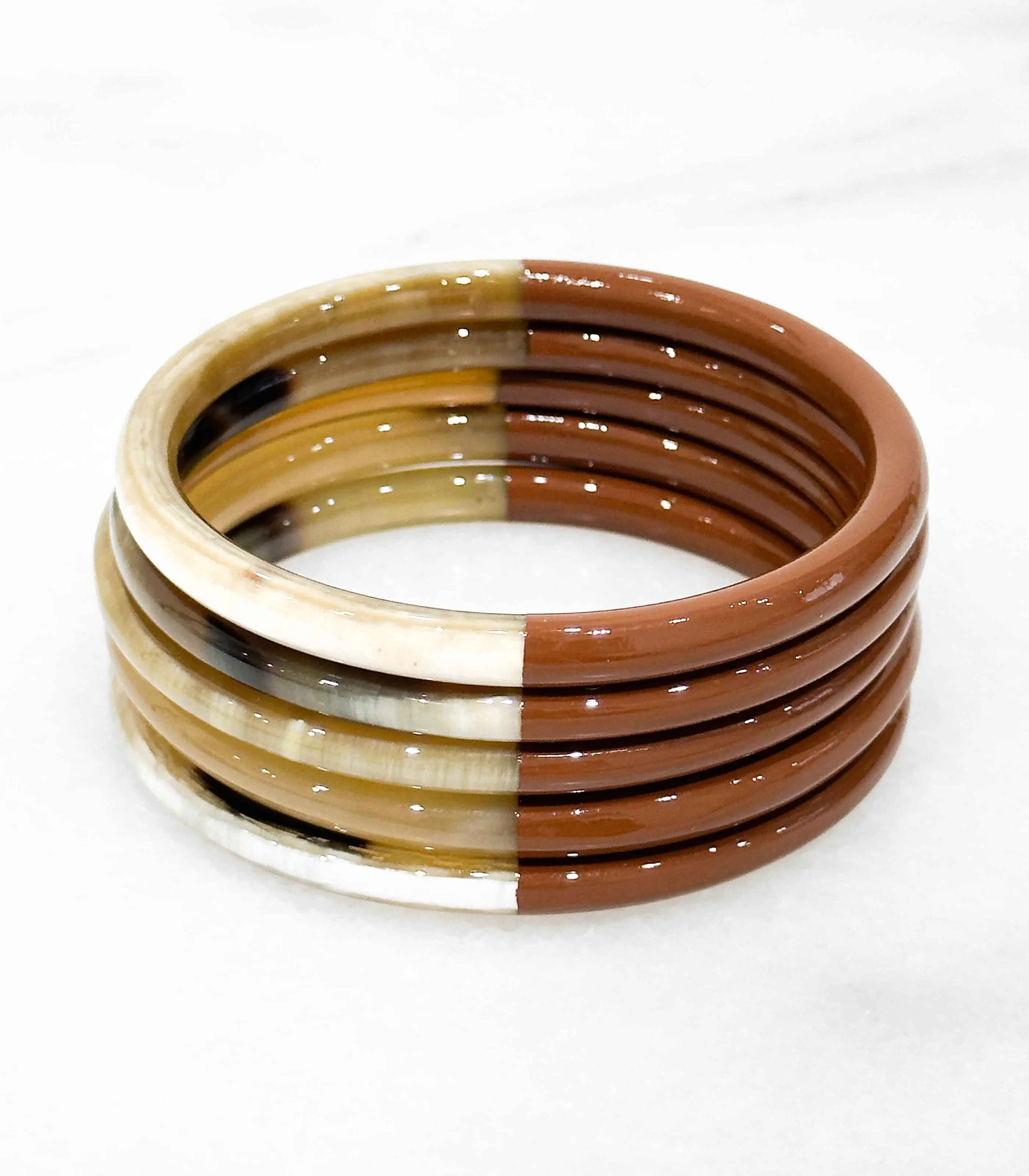 Bracelet coloré 478C en corne véritable