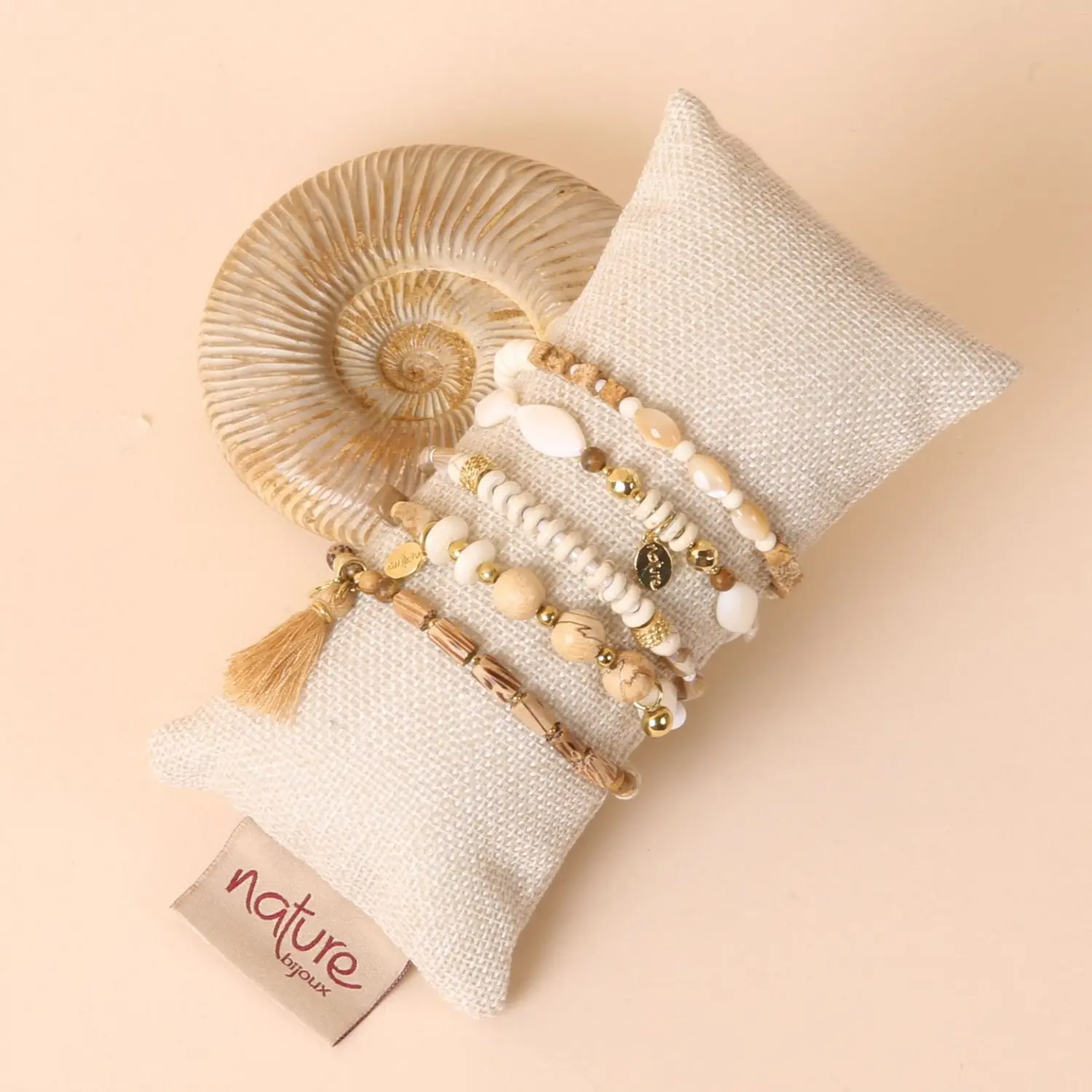COLORAMA   set de 5 bracelets beiges + coussin