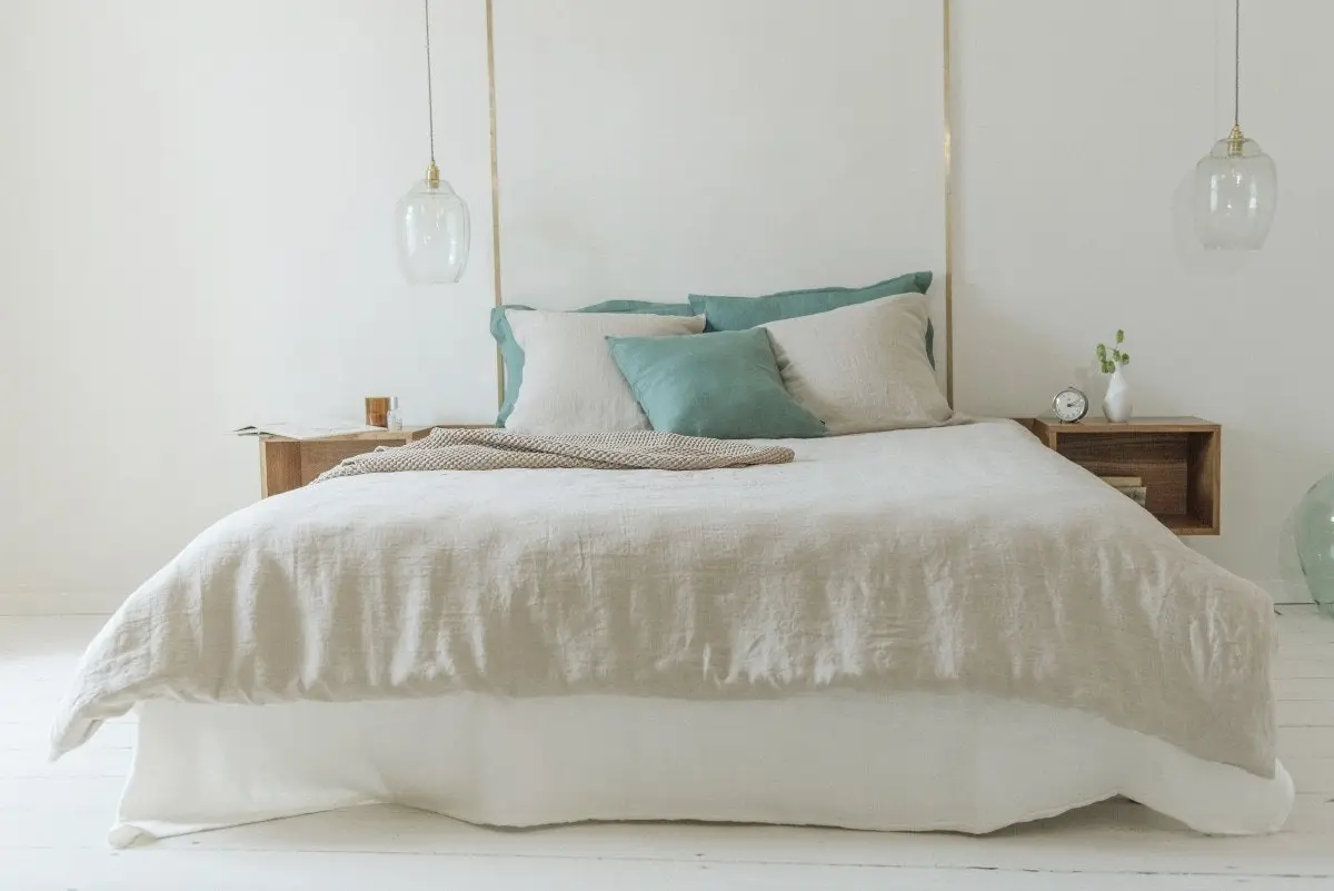 Linen Duvet Cover with Envelope Closure