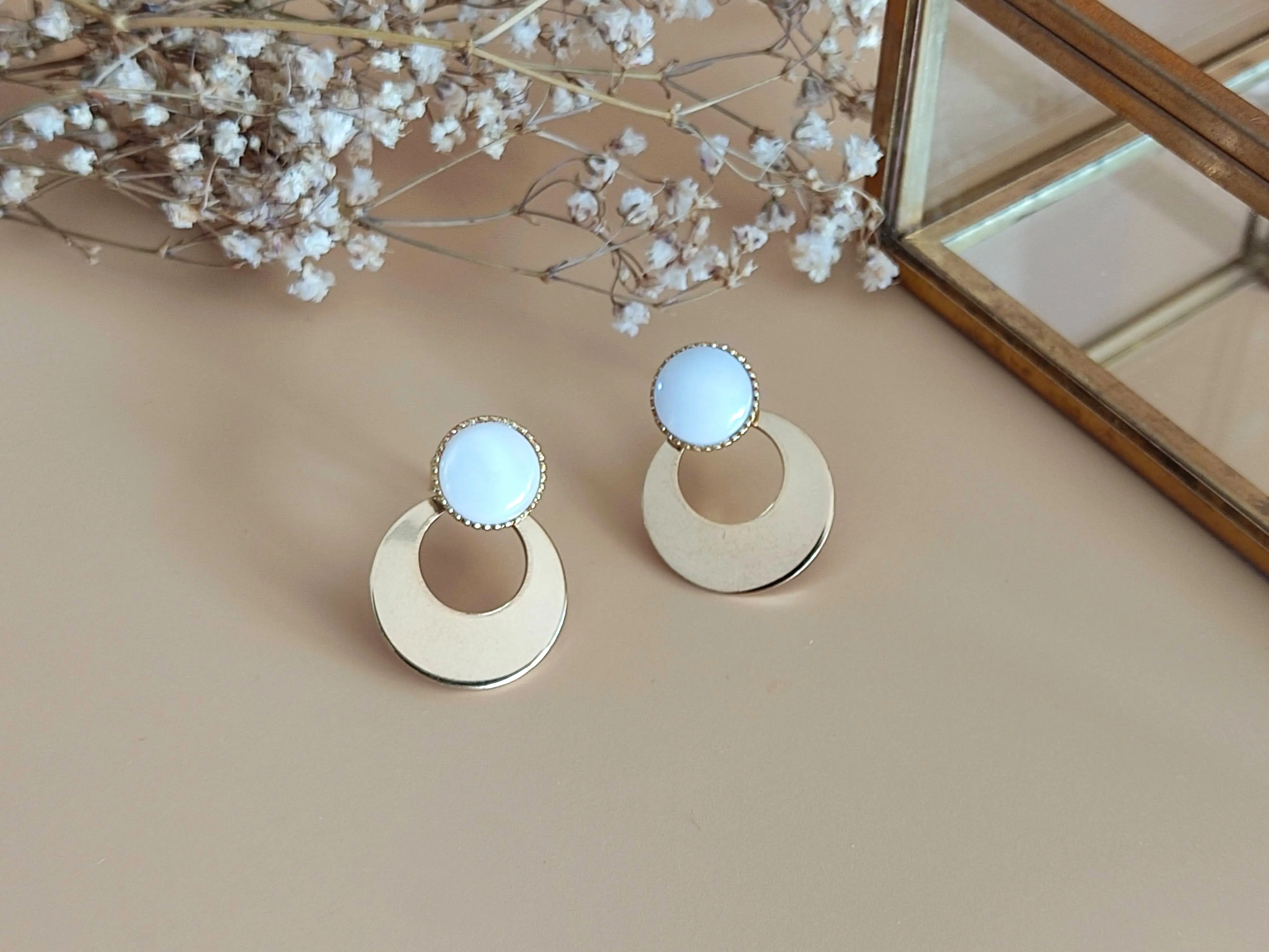 L'Aventurière White Mother of Pearl 3in1 earrings